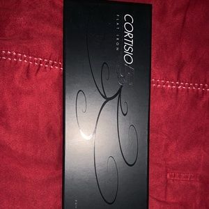 Brand new Cortisio flat iron